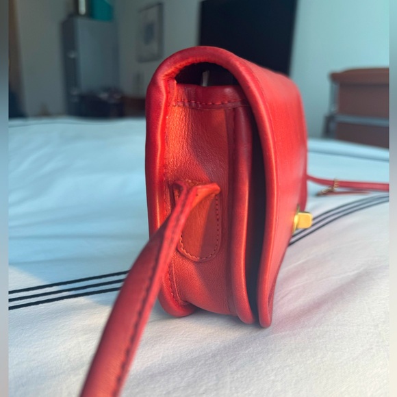 RARE Vintage Coach Dinky in Red Glove-Tanned Leather - # 9375 Made in NYC - Picture 4 of 14